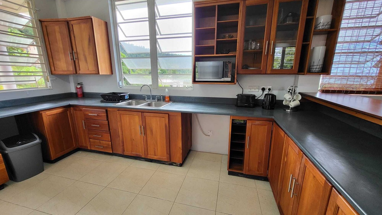 Photo of Kitchen in Picard