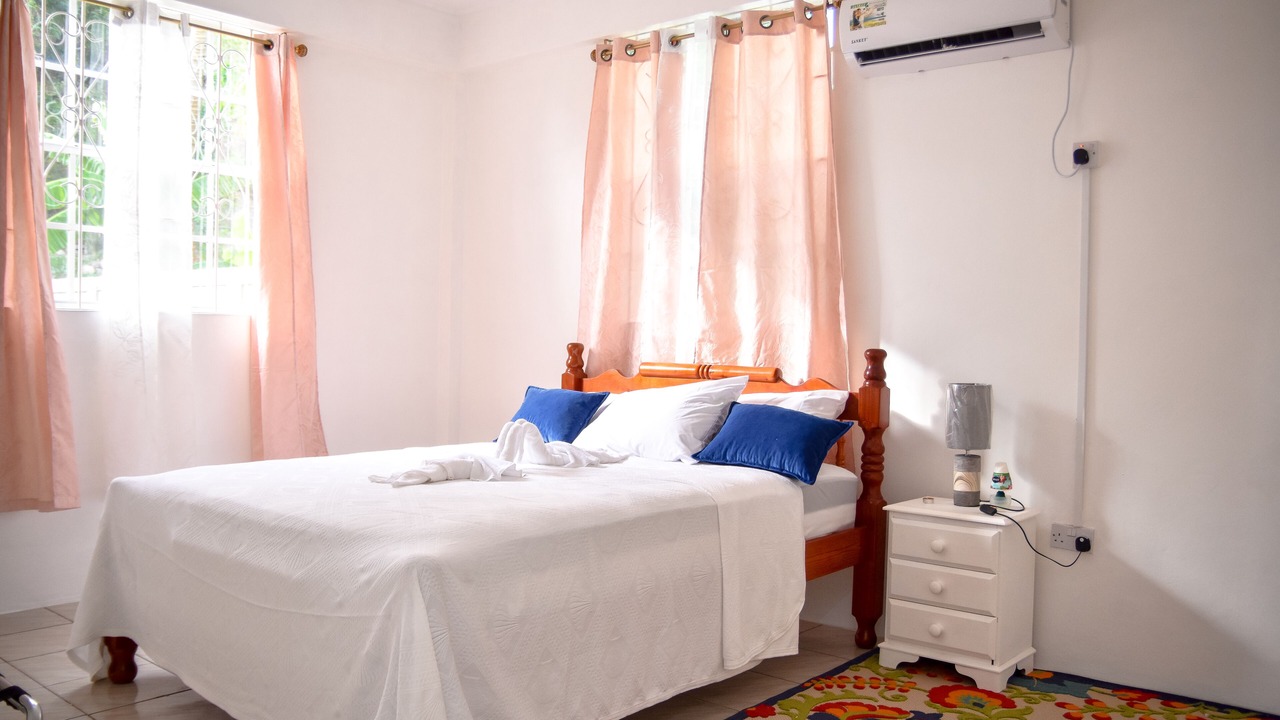 Photo of Bedroom in Saint George Parish