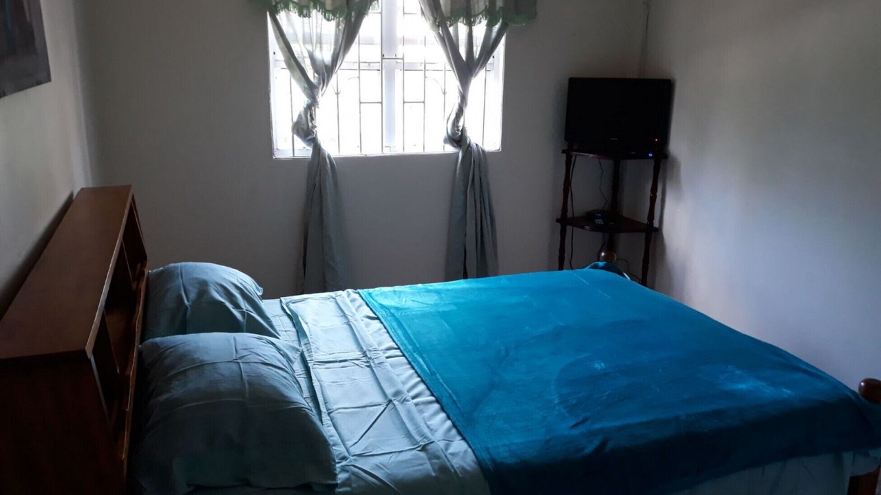 Photo of Bedroom in Roseau