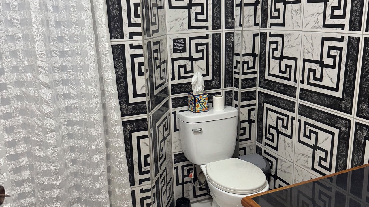Photo of Bathroom in Roseau