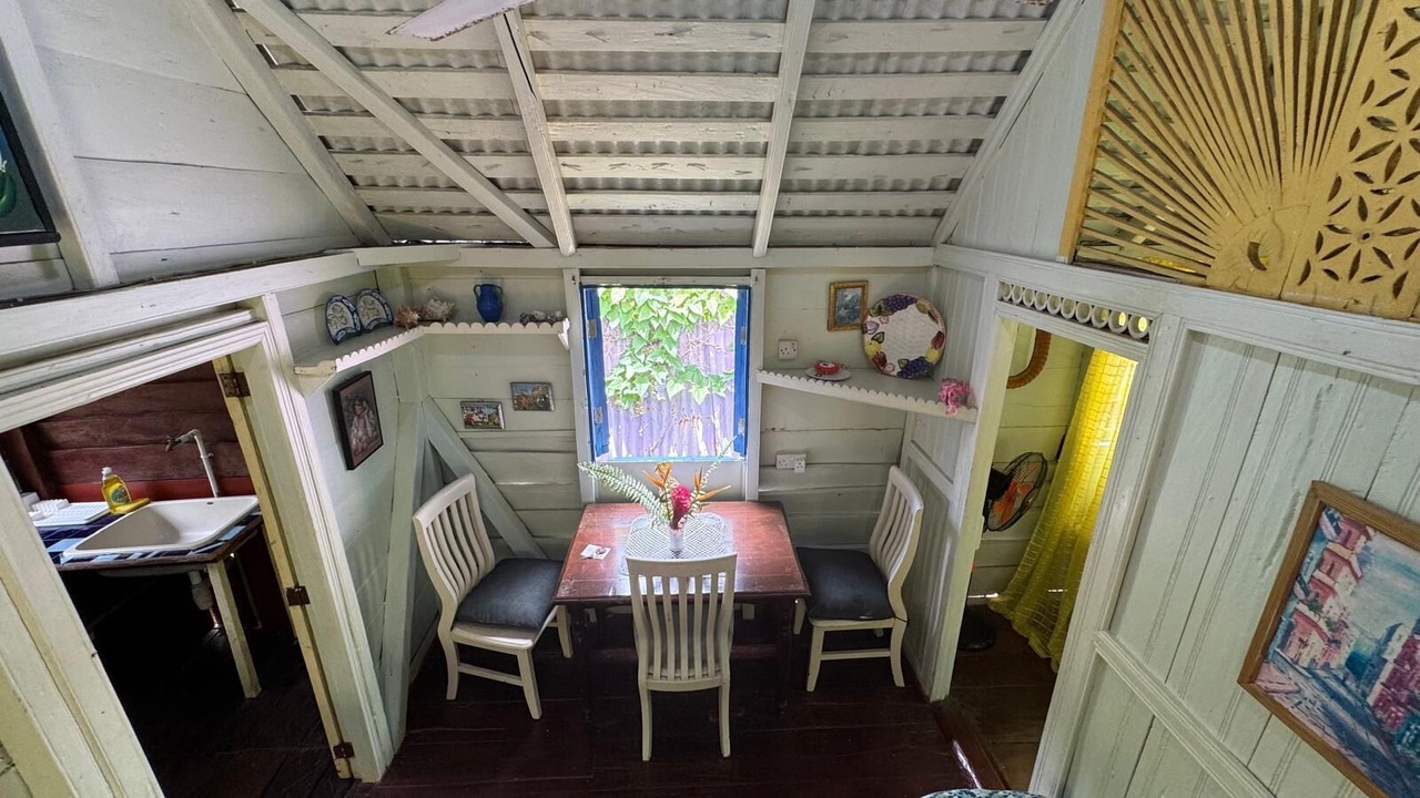 Photo of Livingroom in Calibishie