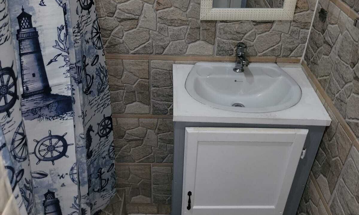 Photo of Bathroom in Roseau