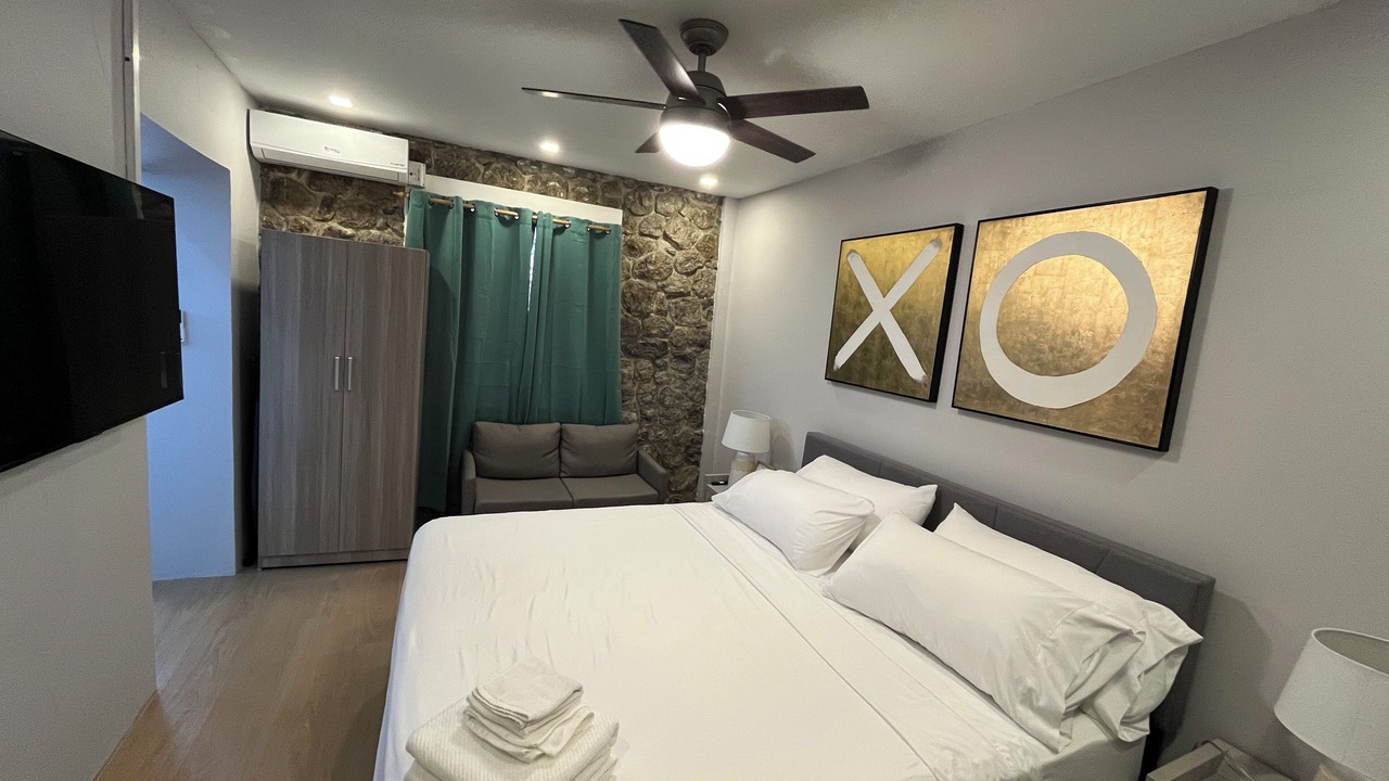 Photo of Bedroom in Roseau