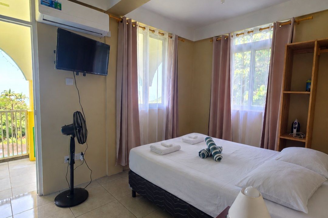 Photo of Bedroom in Roseau