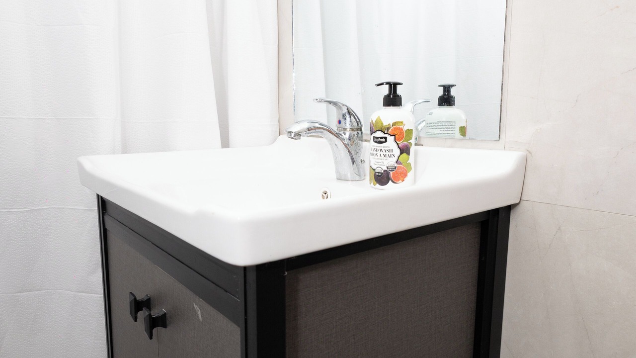 Photo of Bathroom in Roseau