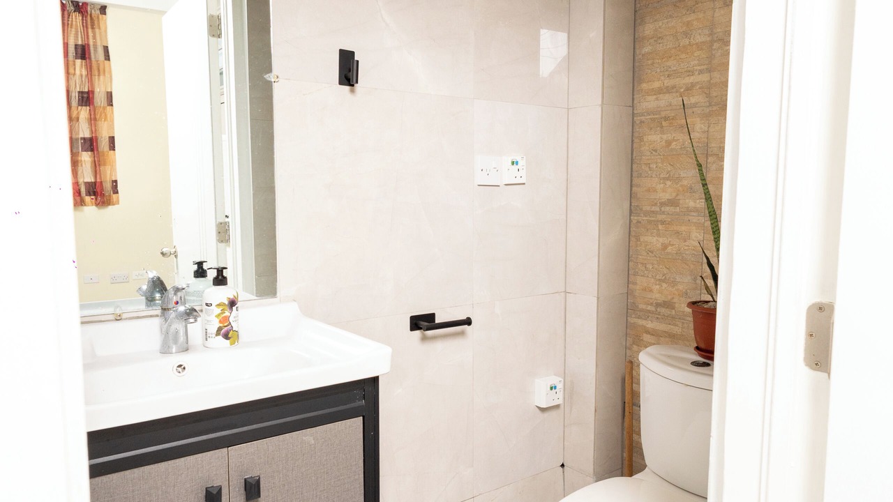 Photo of Bathroom in Roseau