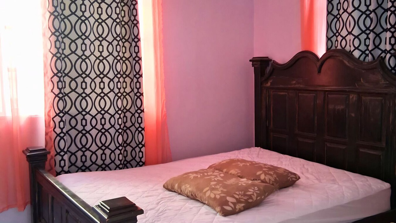 Photo of Bedroom in Roseau