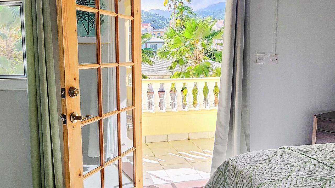 Photo of Bedroom in Picard