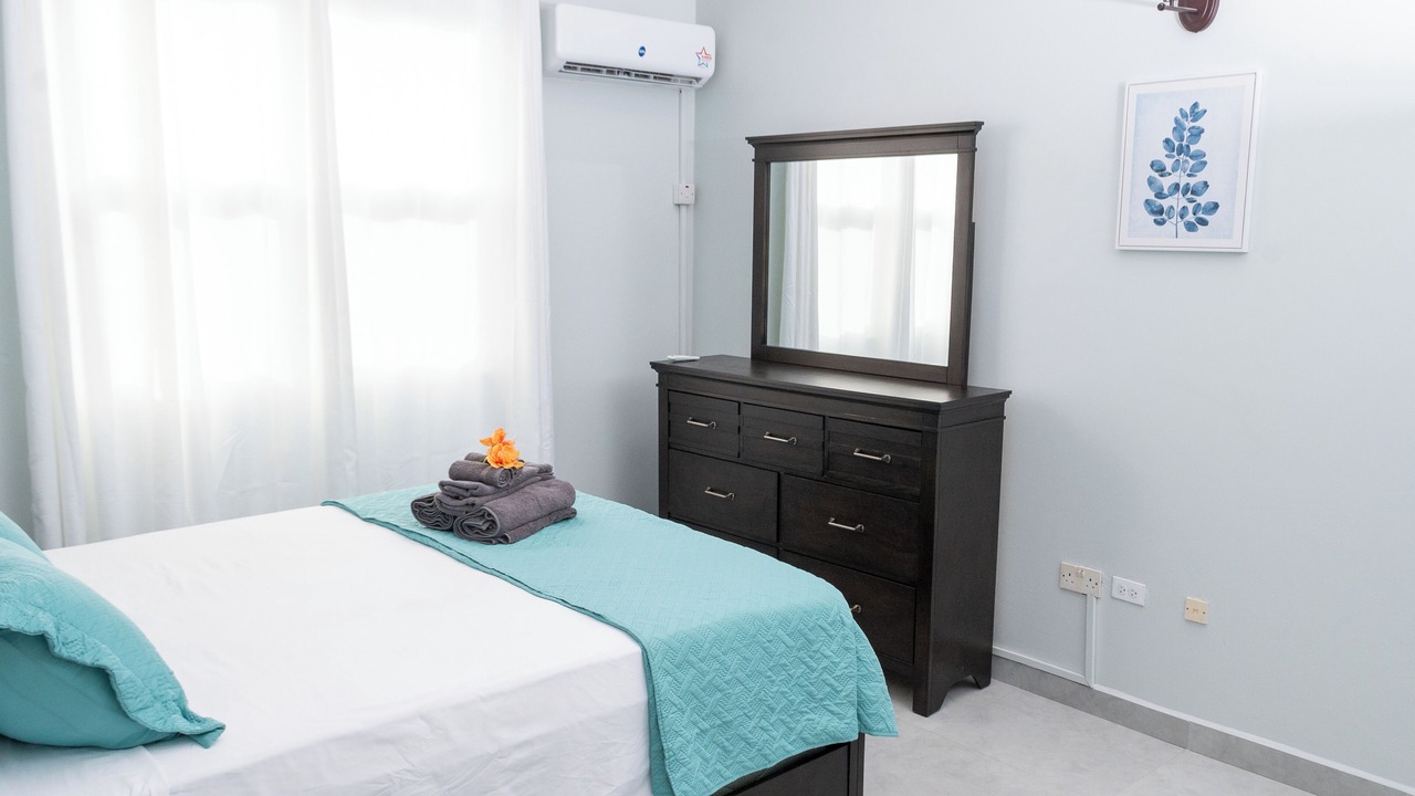 Photo of Bedroom in Picard