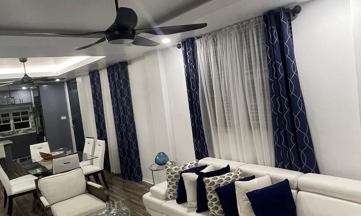 Photo of Livingroom in Roseau
