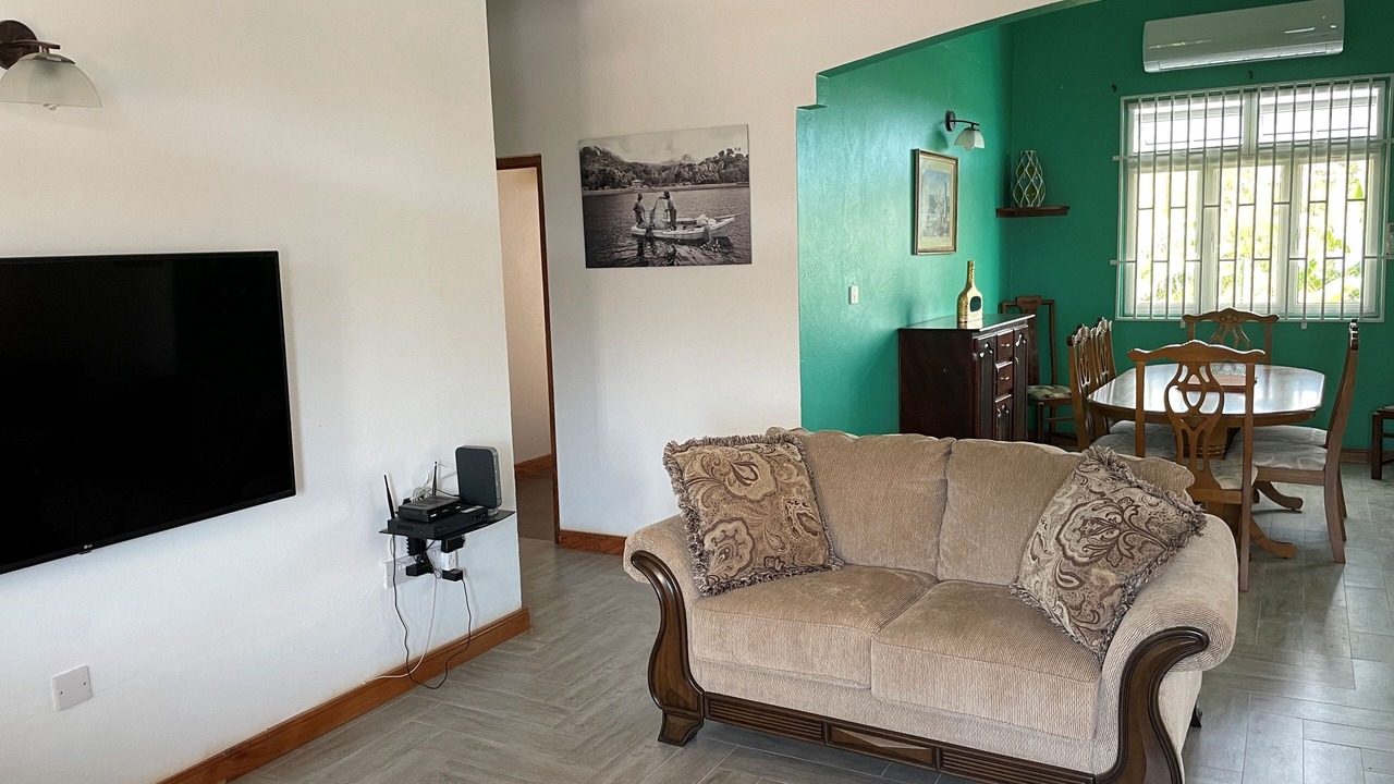 Photo of Livingroom in Roseau