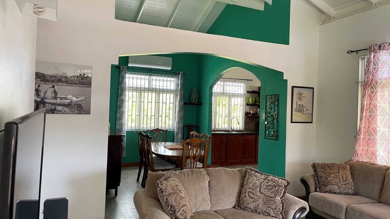 Photo of Livingroom in Roseau
