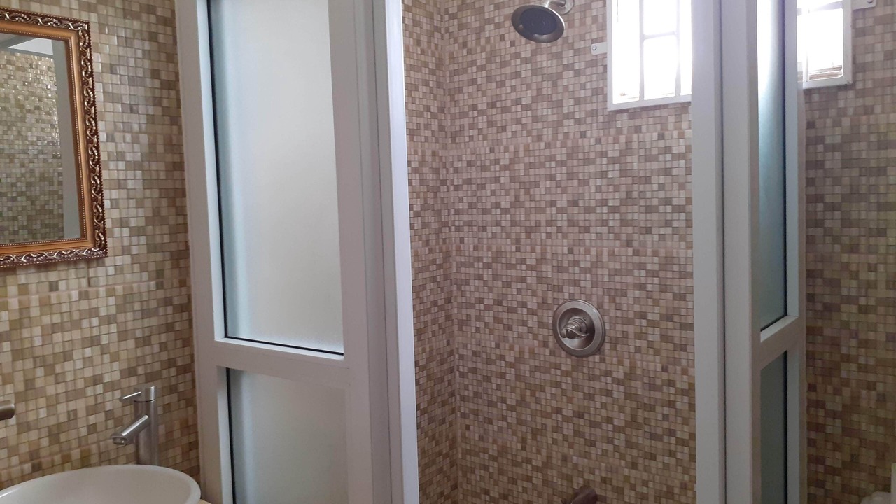 Photo of Bathroom in Roseau