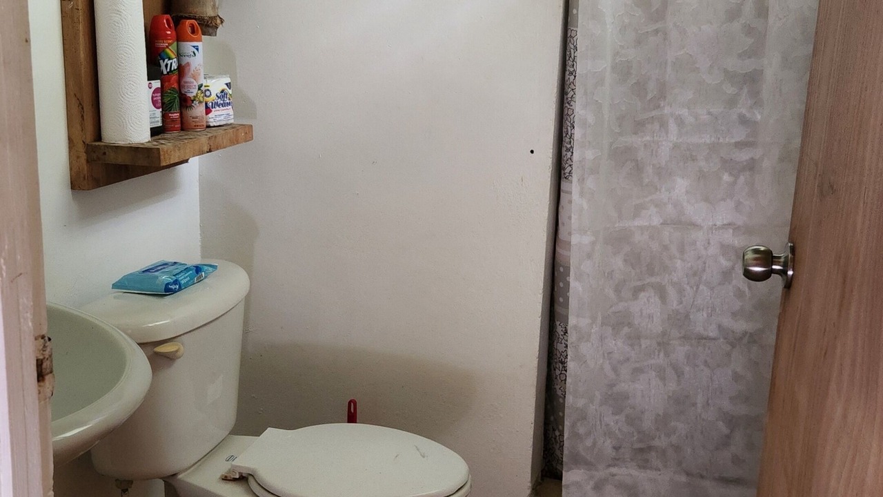 Photo of Bathroom in Wotten Waven