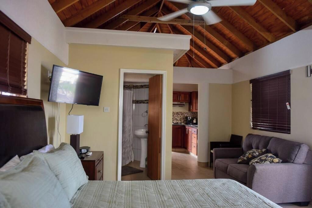 Photo of Bedroom in Roseau