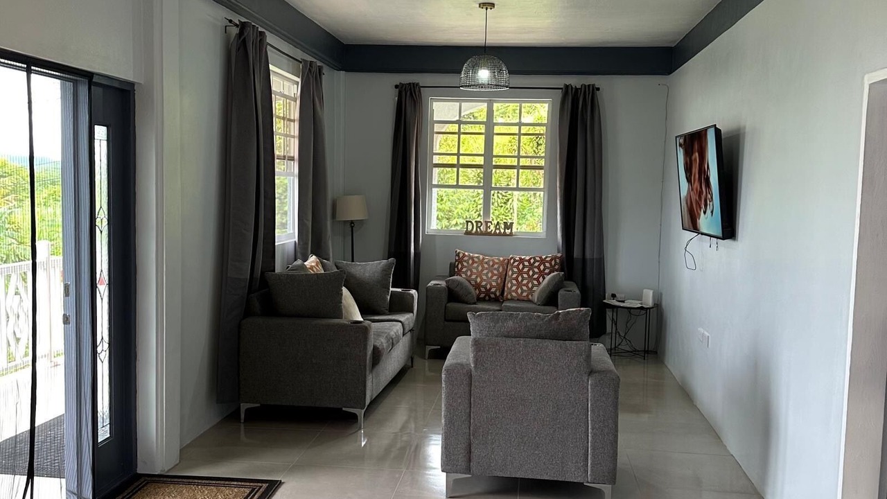 Photo of Livingroom in Roseau