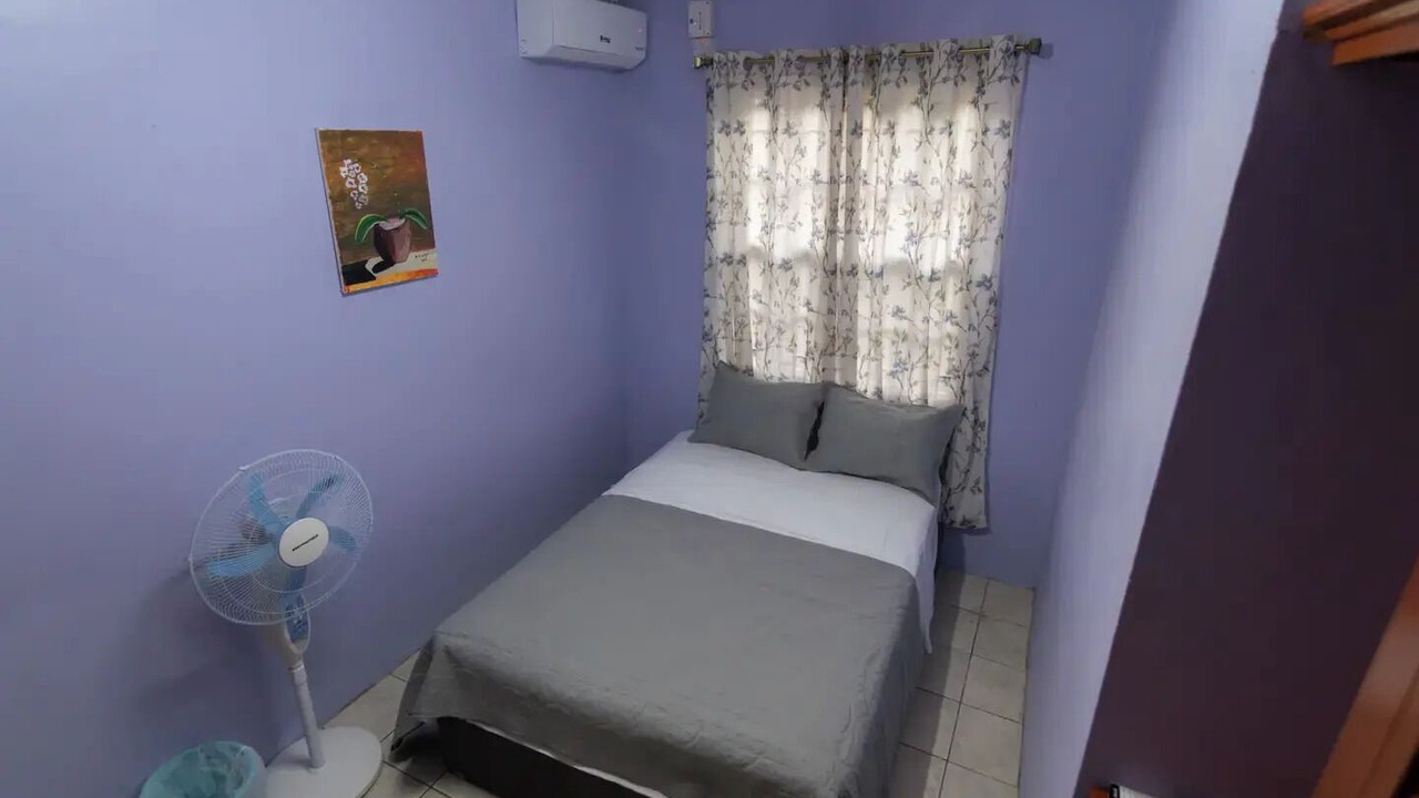 Photo of Bedroom in Roseau