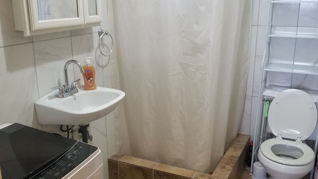 Photo of Bathroom in Scotts Head