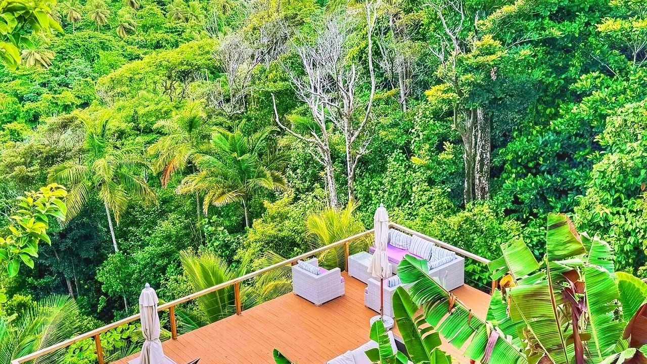 Photo of Patio Balcony in Calibishie