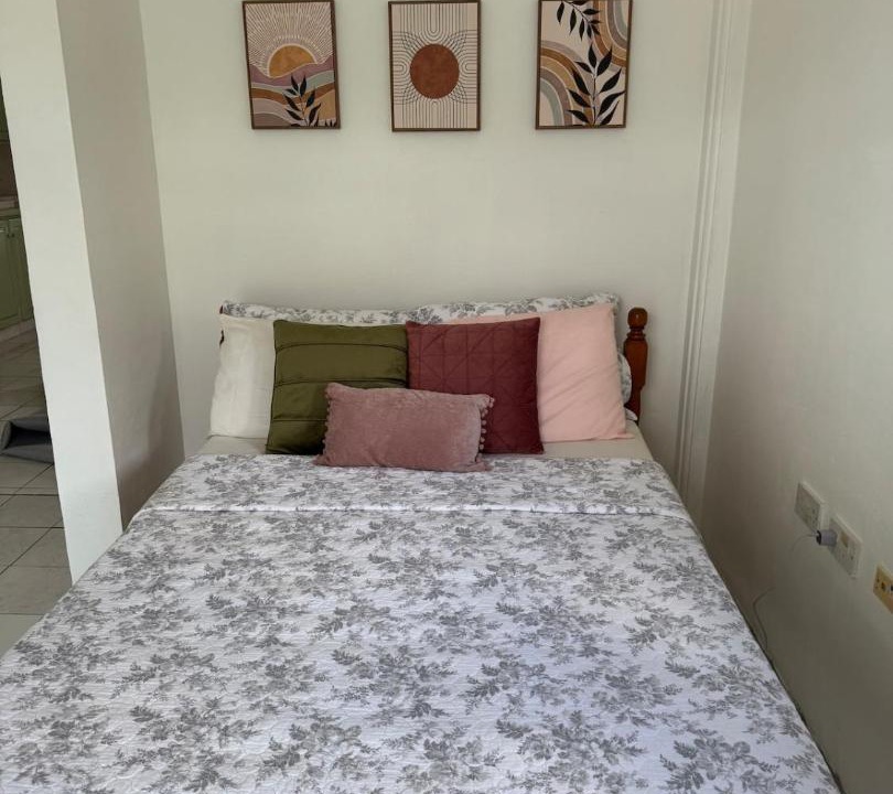 Photo of Bedroom in Picard