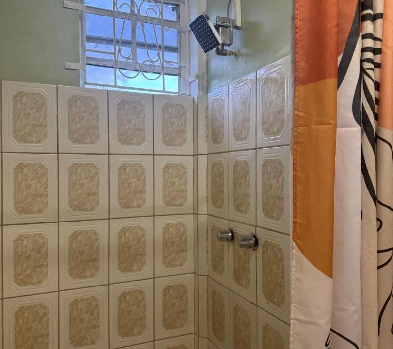 Photo of Bathroom in Picard