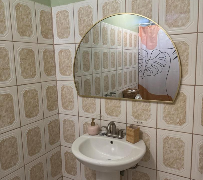 Photo of Bathroom in Picard