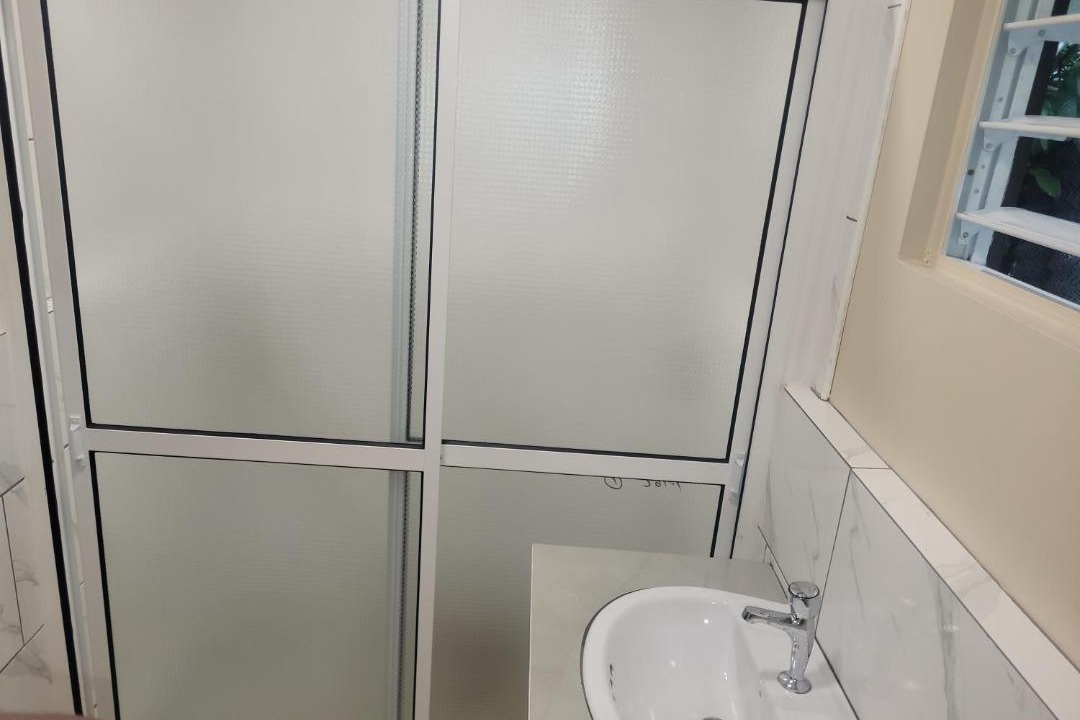 Photo of Bathroom in Wotten Waven