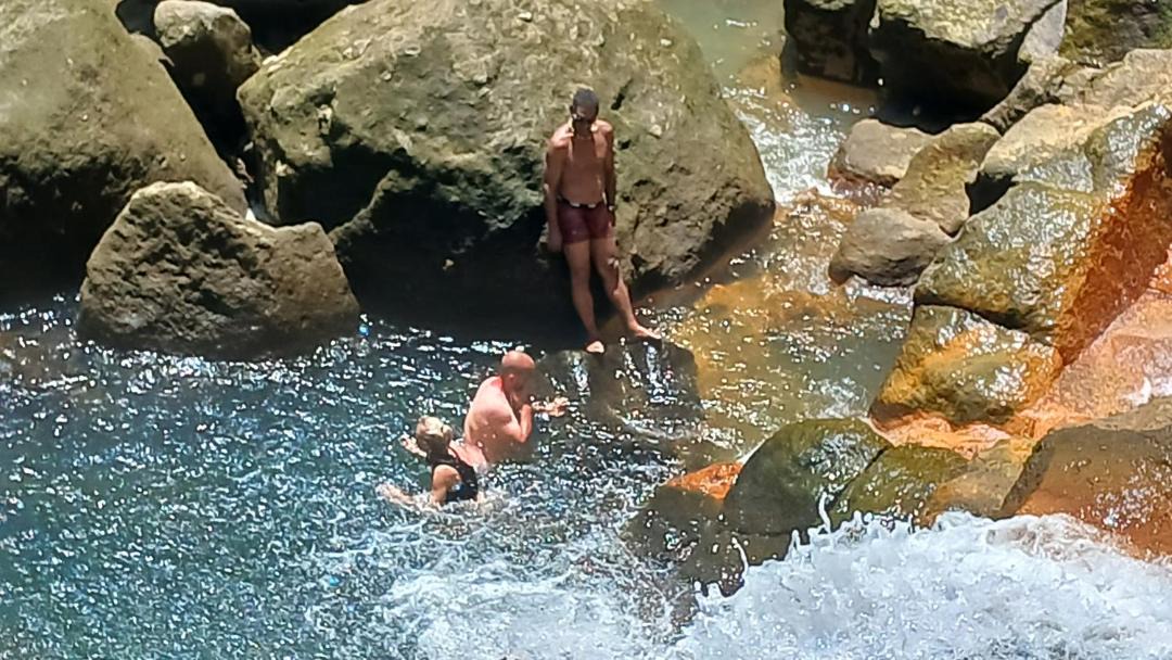 Photo of Others in Fond Cani