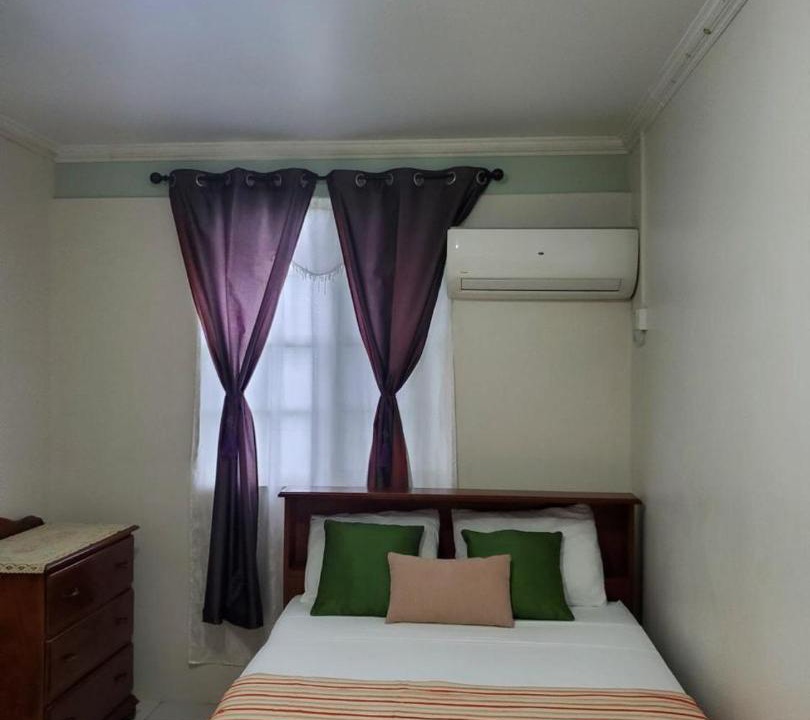 Photo of Bedroom in Picard
