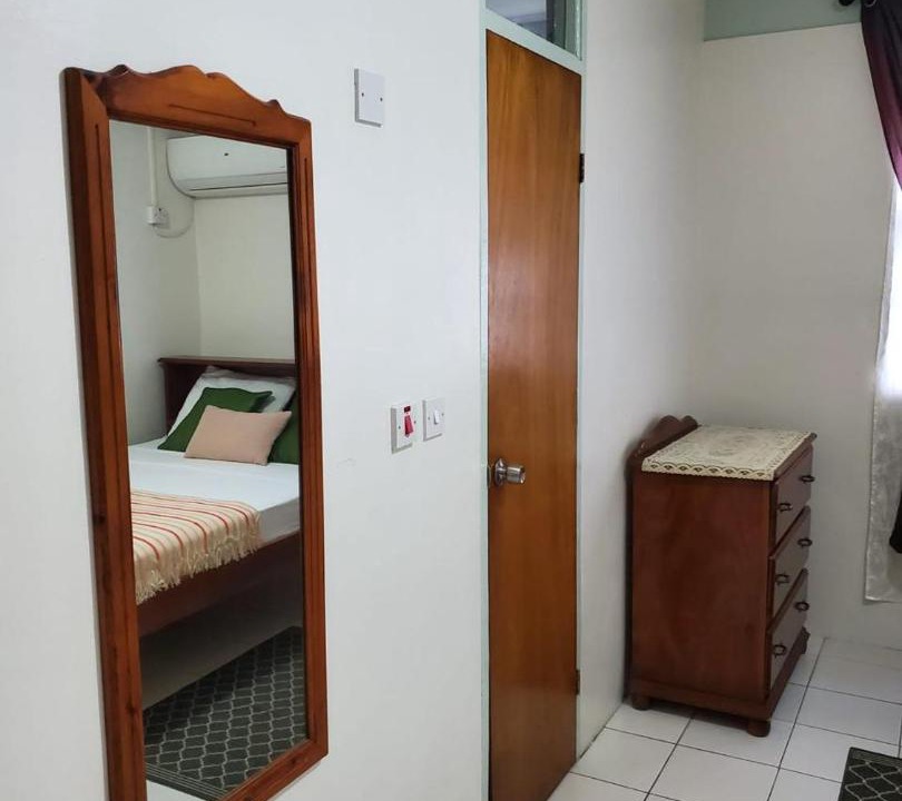 Photo of Bedroom in Picard