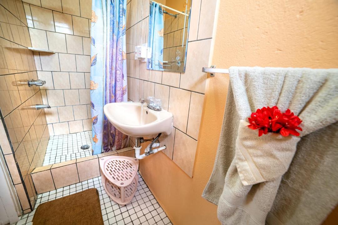 Photo of Bathroom in Picard