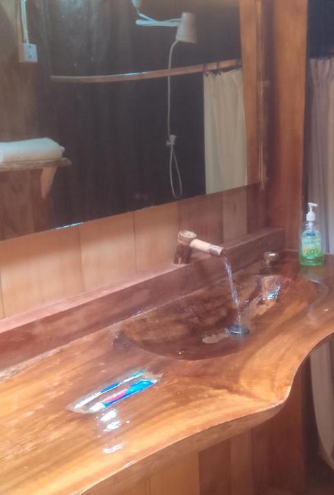 Photo of Bathroom in Trafalgar