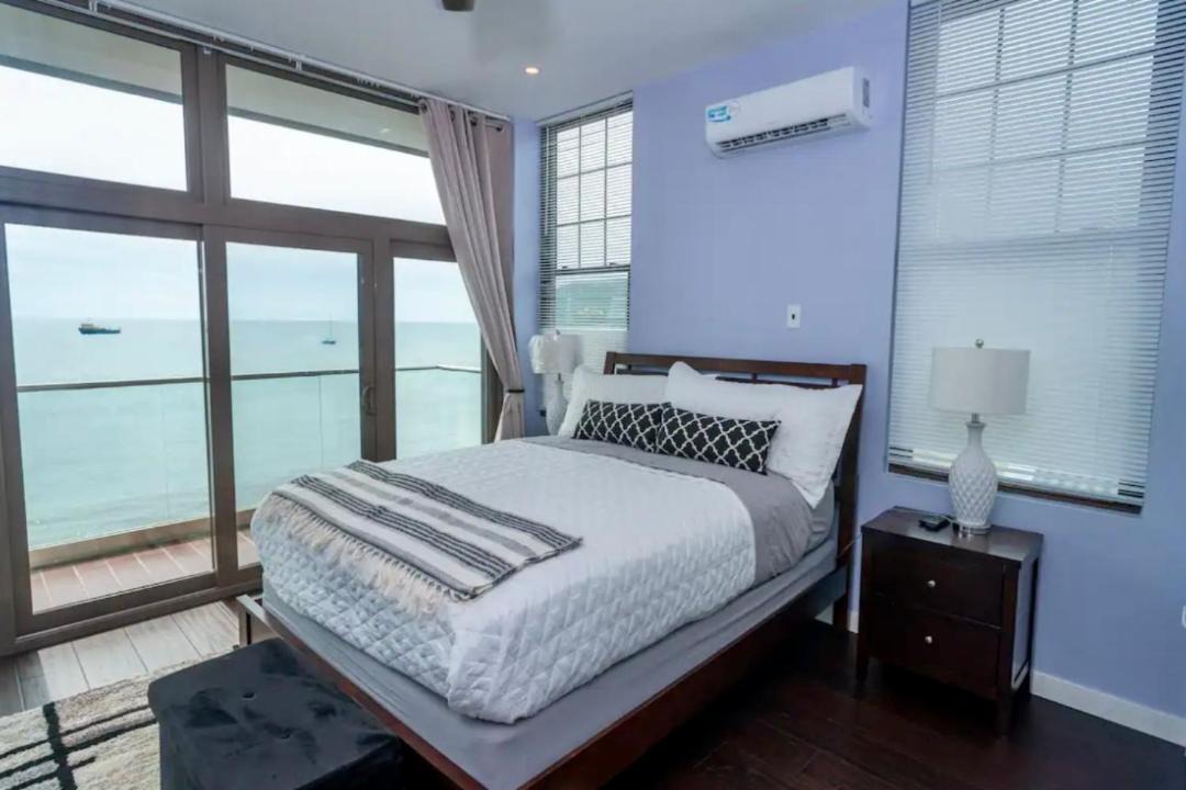 Photo of Bedroom in Picard