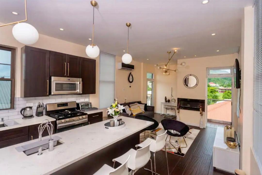 Photo of Kitchen in Picard