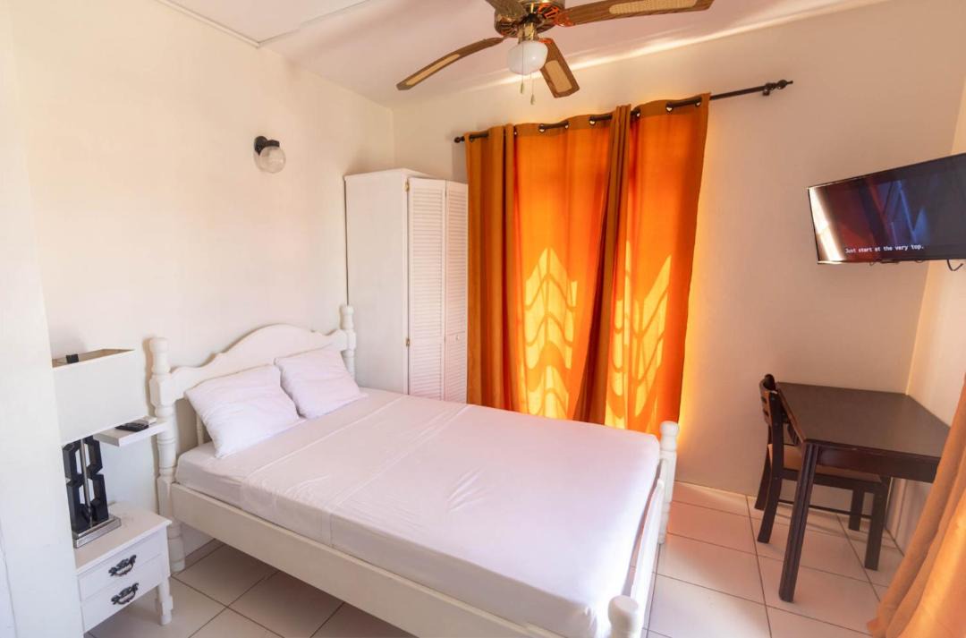 Photo of Bedroom in Roseau