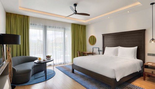 Premium Room, 1 King Bed, Pool Access (Plunge pool access)