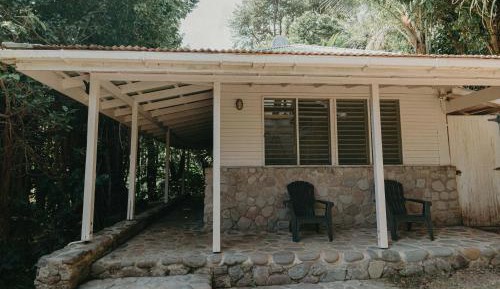 Deluxe Bungalow with Sea View - Banyan