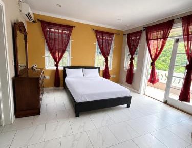 Queen Room with Balcony