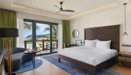 Premium King Room with Ocean View