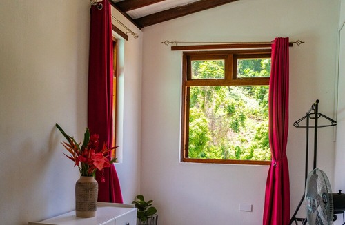 Saint Peter Parish House | Maison de Lecointe - Spacious 4-bed House