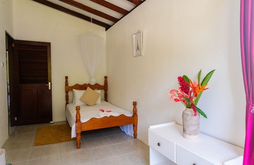 Saint Peter Parish House | Maison de Lecointe - Spacious 4-bed House