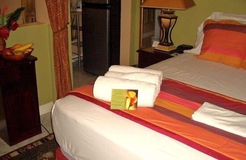 Roseau House | Narakiel's Inn