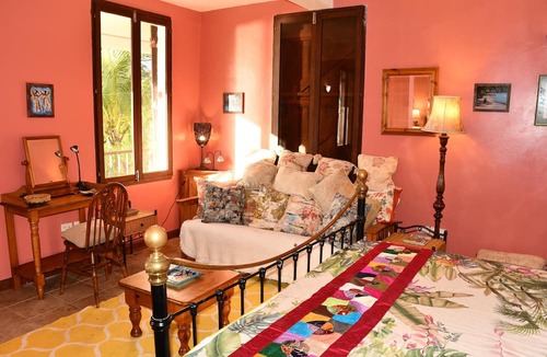 Tanetane Apartment | Gorgeous 2 Bedroom Apartment sea Mountain Views