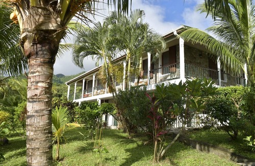 Tanetane Apartment | Gorgeous 2 Bedroom Apartment sea Mountain Views