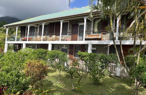 Tanetane Apartment | Gorgeous 2 bedroom apartment sea mountain views