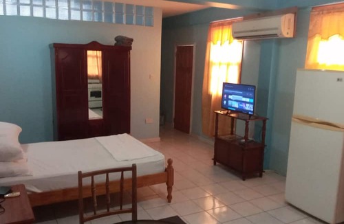 Mahaut House | Suite Pepper