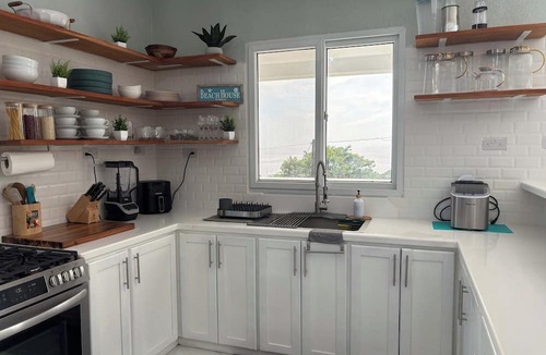 Mero Apartment | Castaways Haven Apt, Few steps from Mero Beach