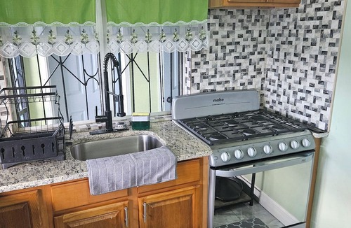 Saint Peter Parish House | Fantastic 1-bedroom house with AC in charming Marigot