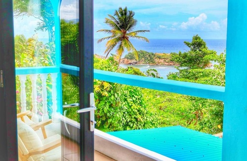 Calibishie Villa | Blue Whale Villa