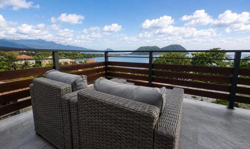 Tanetane Villa | Crystal View